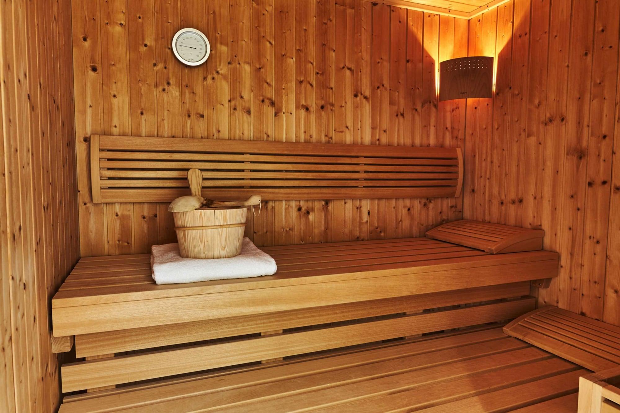 黑灵斯多夫史蒂根伯格水疗大酒店 塞巴特黑灵斯多夫 外观 照片 A Finnish sauna