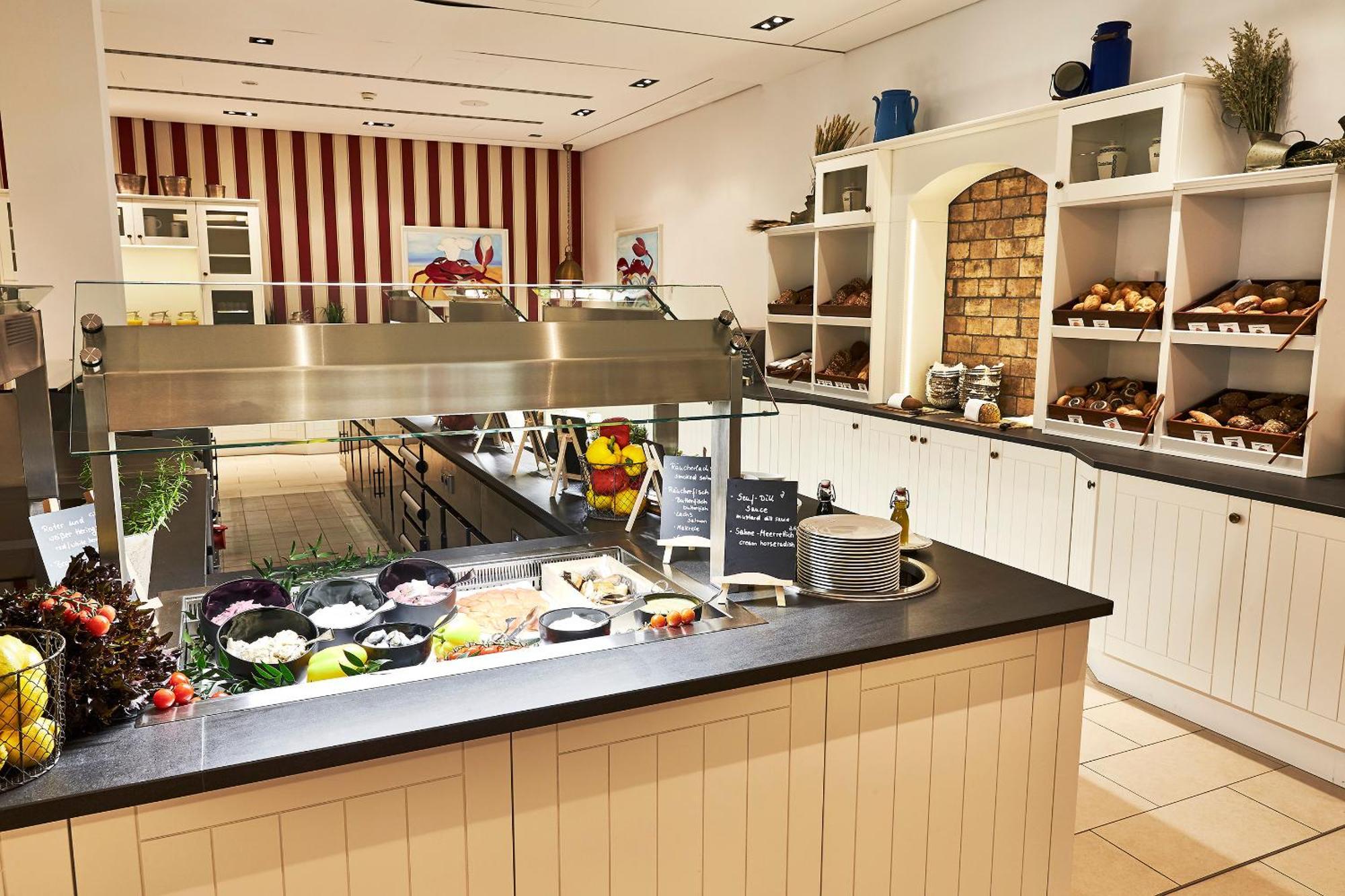 黑灵斯多夫史蒂根伯格水疗大酒店 塞巴特黑灵斯多夫 外观 照片 A buffet at a hotel